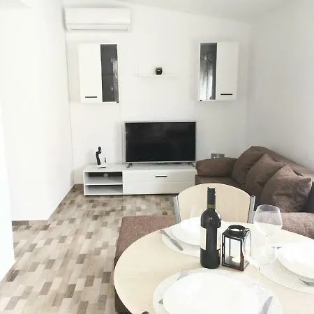 Apartman Luce *
